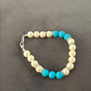 Chic Pearl and Turquoise Beaded Bracelet